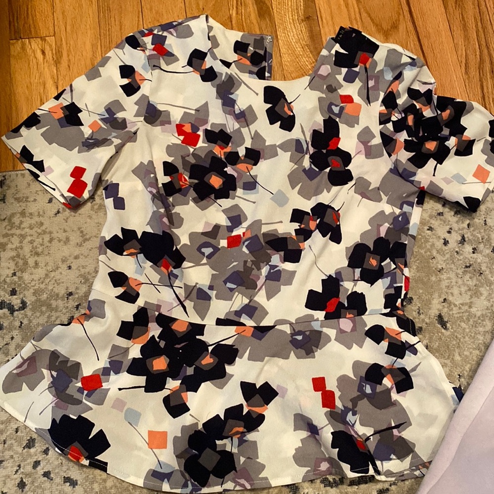 Banana Republic short sleeve blouse